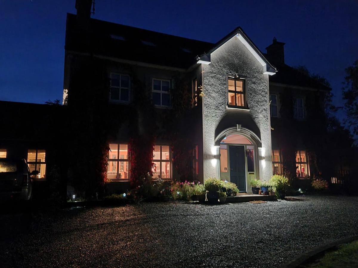 Lynster House Monaghan Exterior foto
